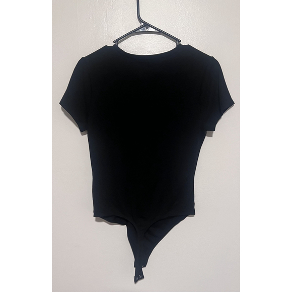Express Thong Bodysuit Women’s Medium Black Twist Front Short Sleeve Top - Picture 3 of 4